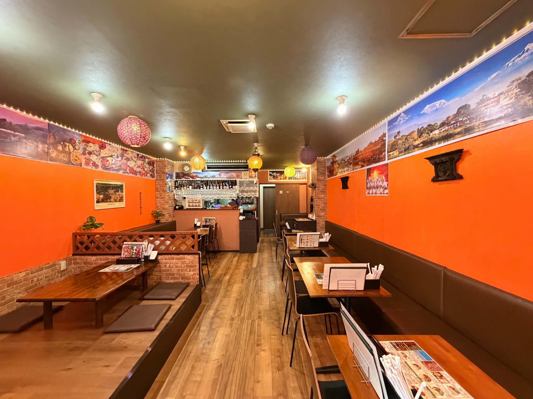 KHANAPANI Idogaya Branch · 井土ヶ谷店 interior
