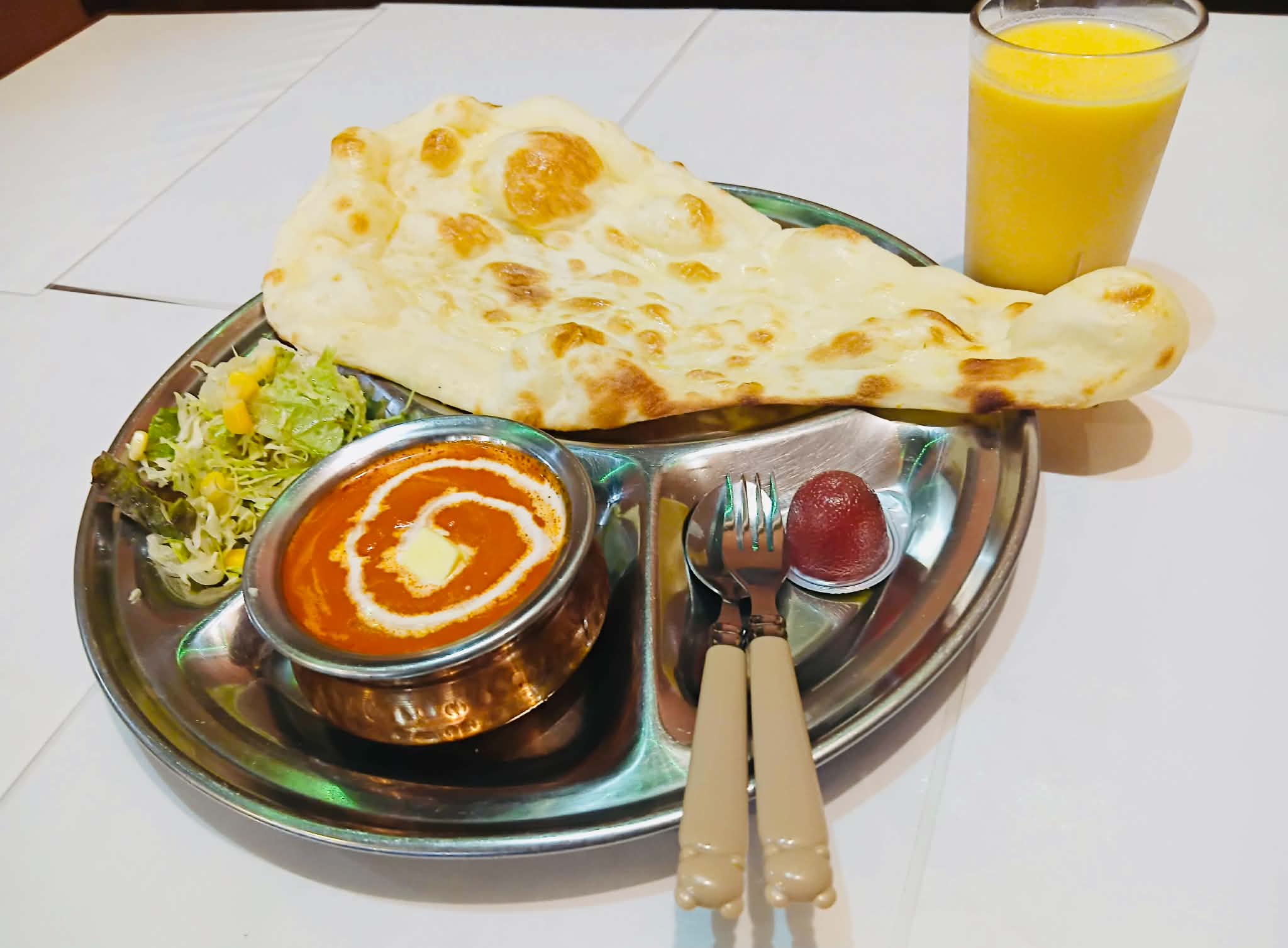 Khanapani Idogaya Curry & Naan Set